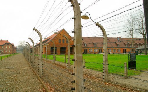 Более тридцати послов ООН вылетели сегодня утром из Нью-Йорка в Польшу для участия в 37-м 