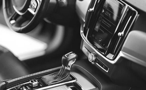 Сокращение предложения новых и подержанных автомобилей в США ускоряется, поскольку покупатели стремя...