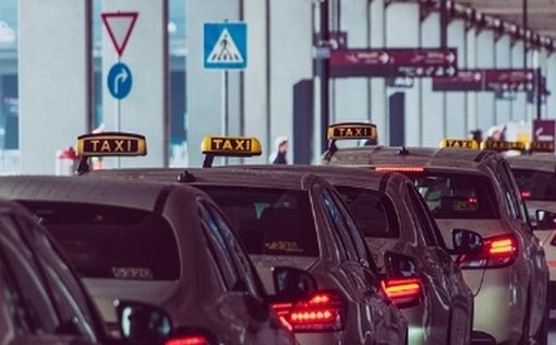 Во Франции, где растет антисемитизм, израильтяне все чаще предпочитают пользоваться услугами такси, ...
