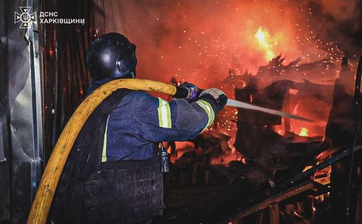 Ранним утром российские войска атаковали Украину, одновременно нанеся ракетные удары по Харькову и Д...