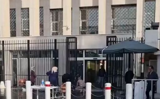 Высокопоставленная сирийская делегация, состоящая из министра финансов, министра иностранных дел и г...