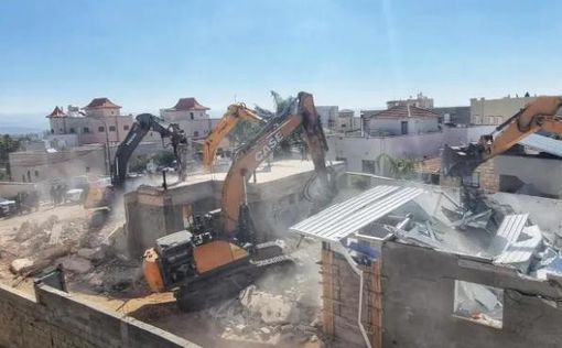 В небольшом поселке Туба-Зангария задержан сорокалетний мужчина, обвиняемый в призыве к вооруженному...