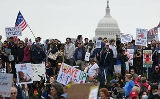 В субботу, 19 апреля, по всей стране прокатилась волна протестов против политики президента Дональда...
