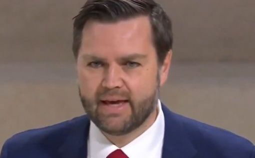Джей Ди Вэнс, вице-президент США, считает, что Россия завышает свои требования и существует значител...